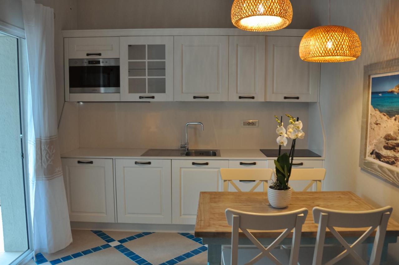 Villa Aquamarina Pintadera Blu Porto Pino Εξωτερικό φωτογραφία